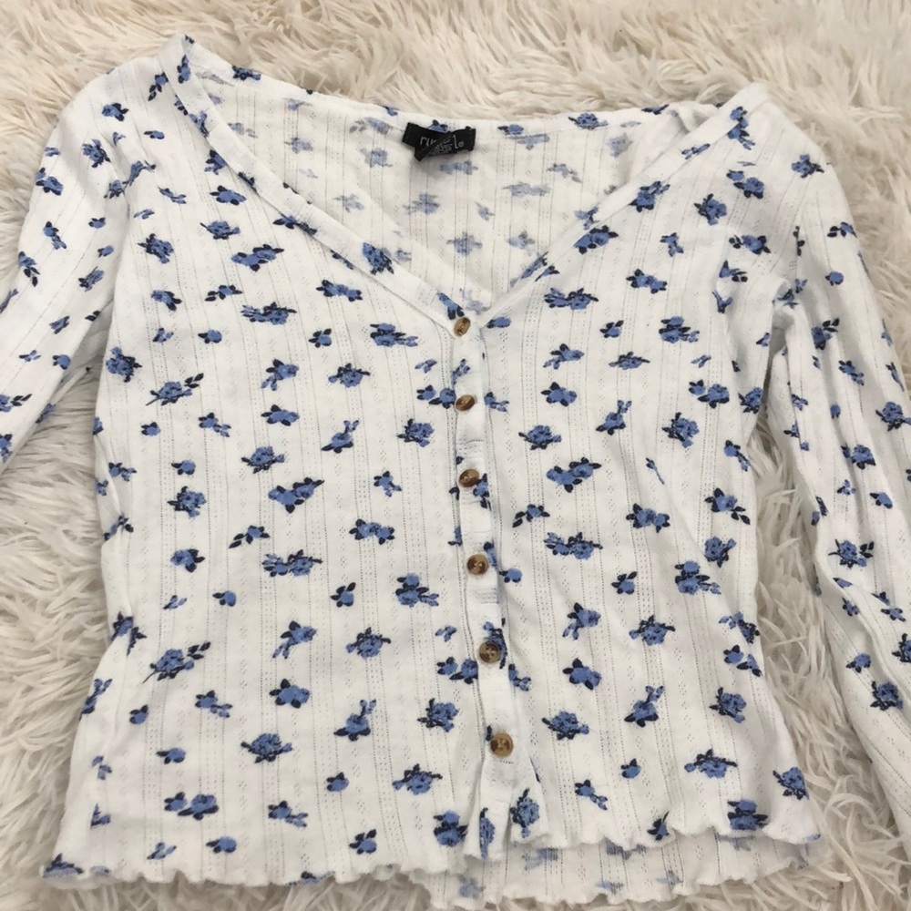 Blue flower long sleeve